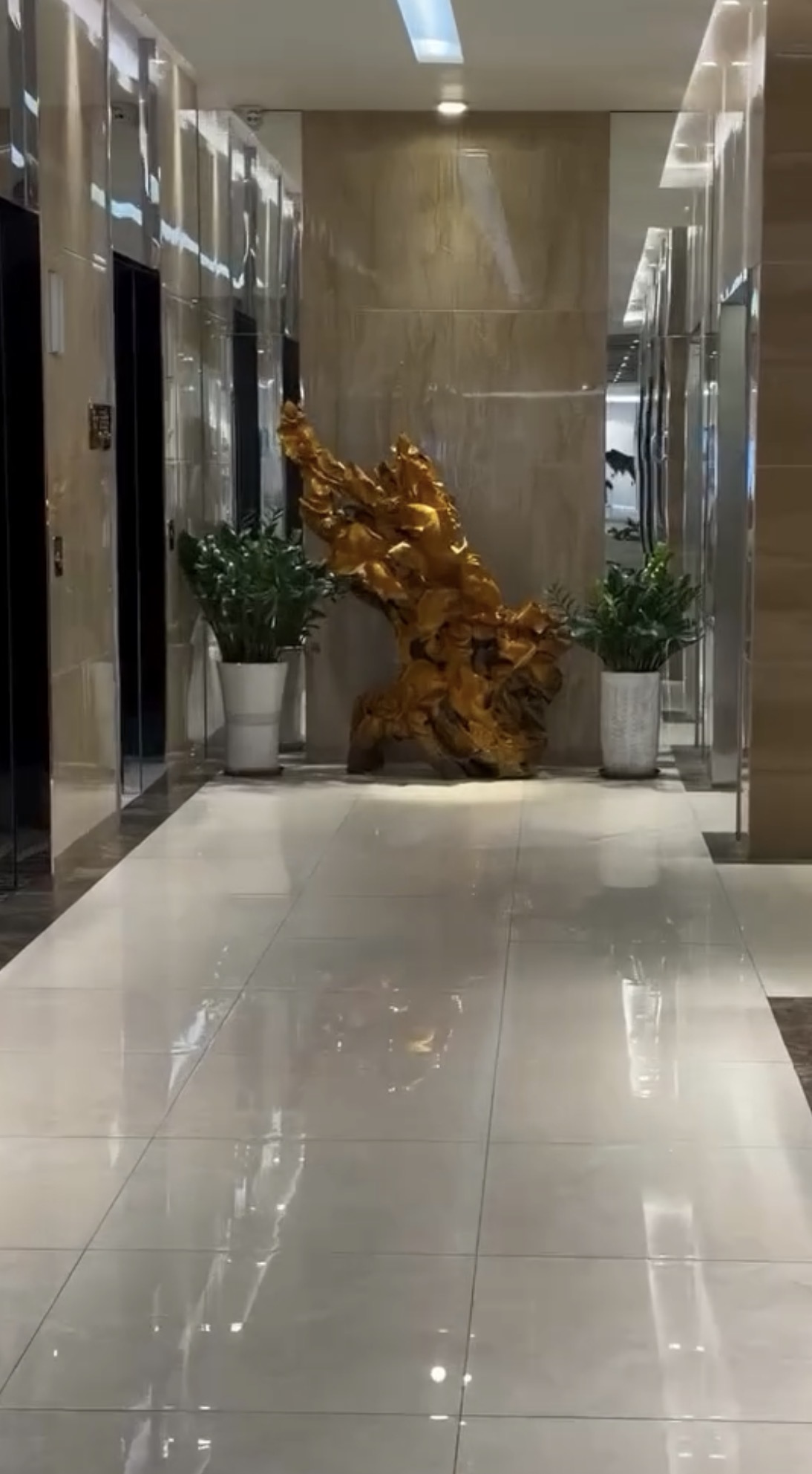 Finished elevator lobby